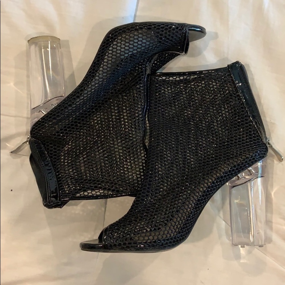 Black wedged heel